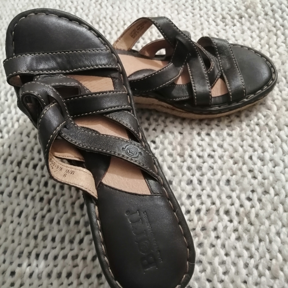 Born women's leather sandal wedges
